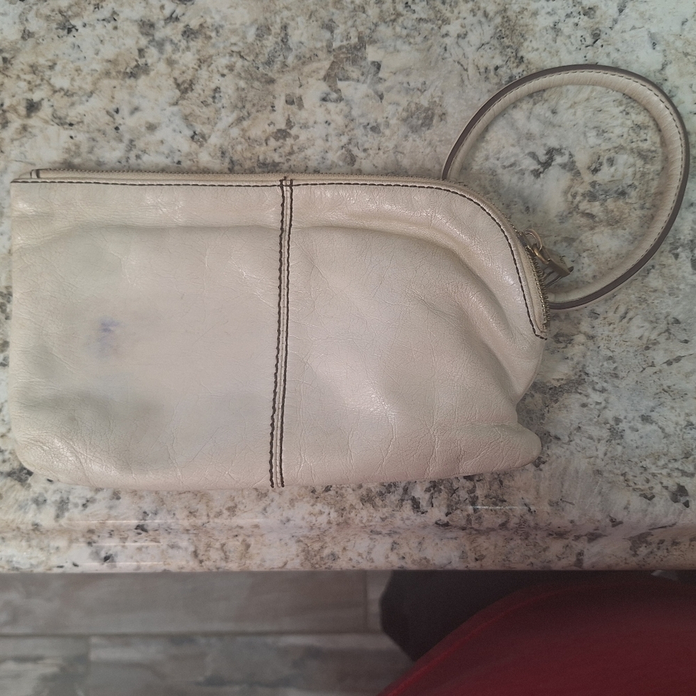 Hobo Sable Wristlet Wallet
